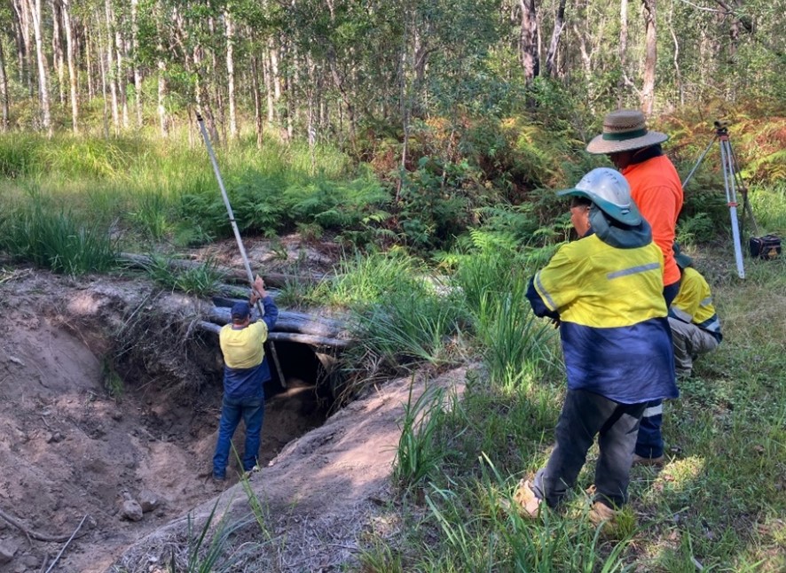 Bushfire workshop assessing gullies